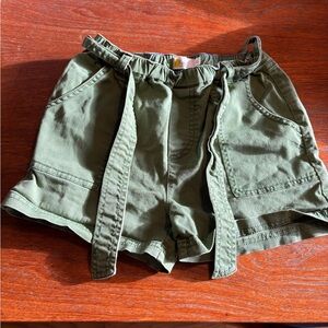 Olive Utility High-Waist Girl’s shorts with Belt. Size 11.